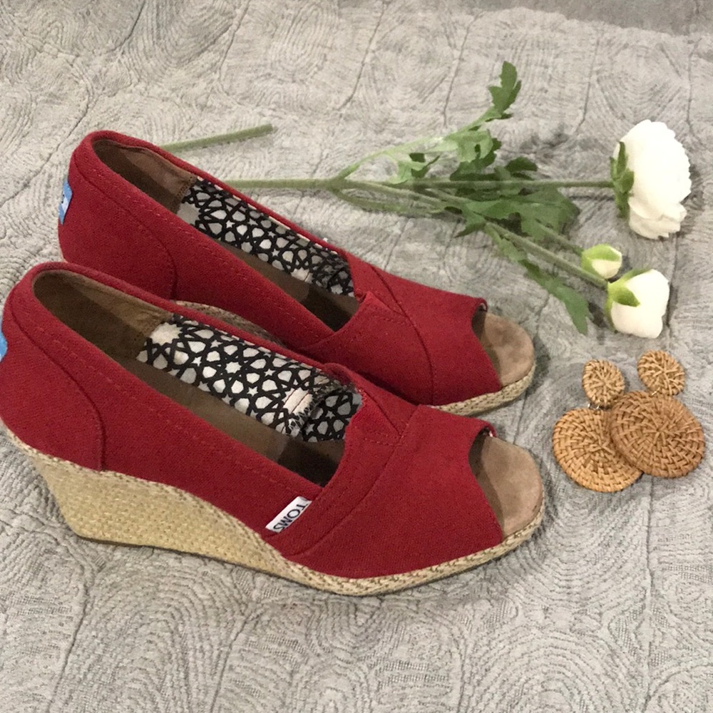Red Toms canvas wedges 7